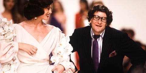 Défilé Yves Saint-Laurent, Prêt-à-Porter, Printemps/été 1990 Défilé Yves Saint-Laurent, Prêt-à-Porter, Printemps/été 1990