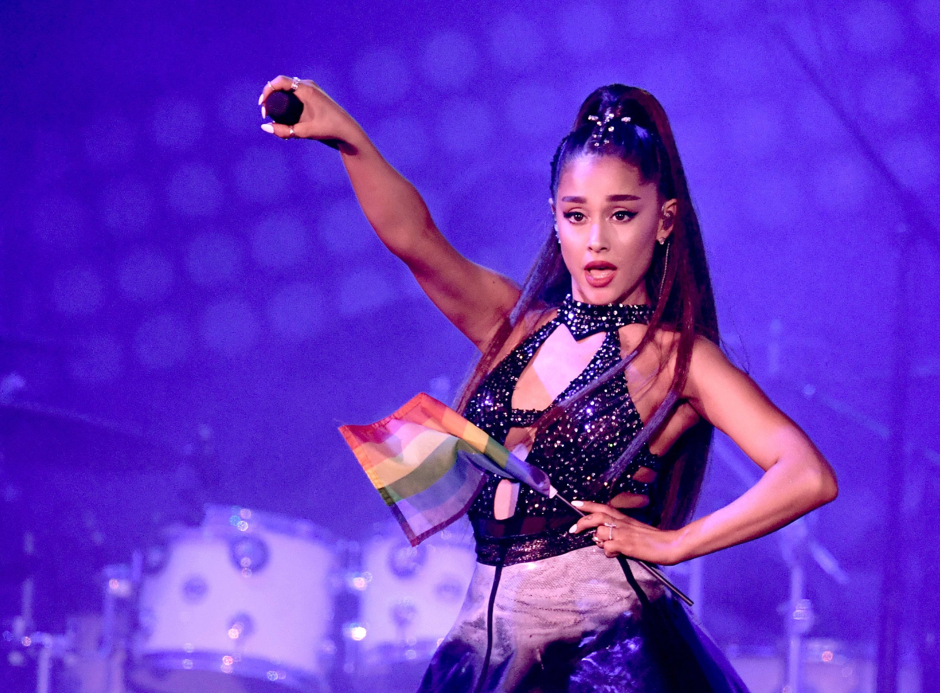 Ariana Grande Goes In On Grammys Producers For "lying" About Why She ...