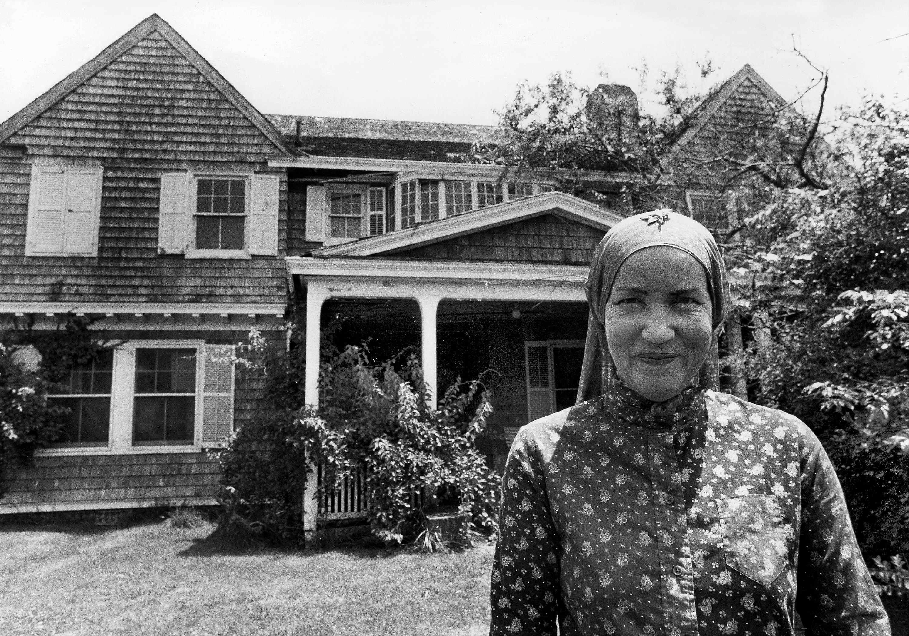 Jackie O Used To Send Care Packages To Grey Gardens