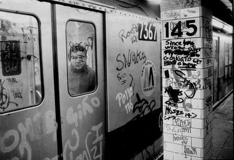 犯罪渦巻く70年代のニューヨーク市地下鉄を枚の写真で振り返る
