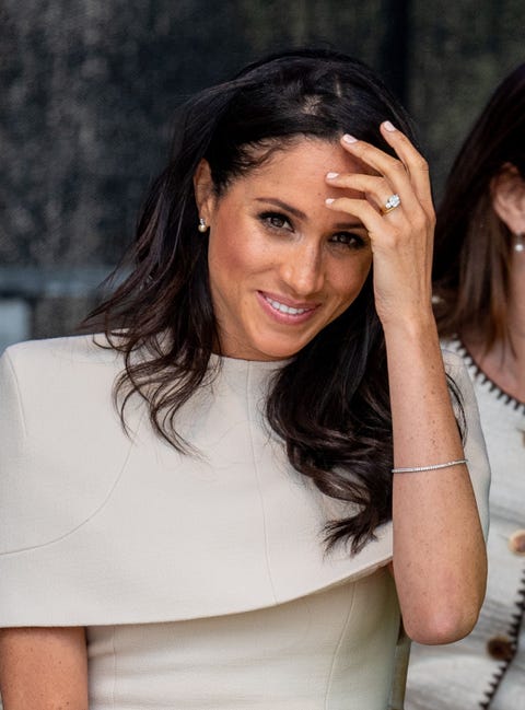 Meghan Markle's Pearl Earrings Were Gift From Queen Elizabeth - Queen ...