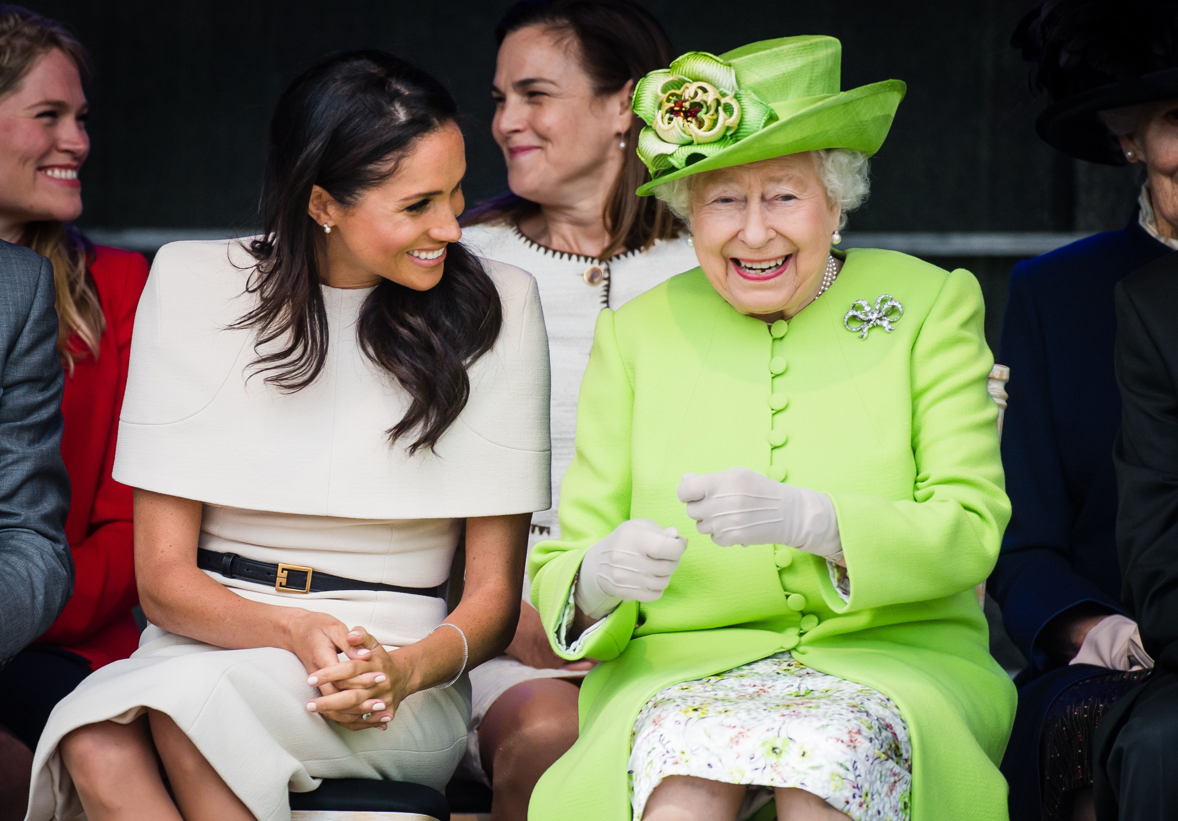 40 Times Queen Elizabeth Was Hilarious - Photos of Queen Elizabeth Laughing