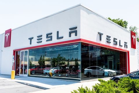 Tesla store in Paramus, New Jersey