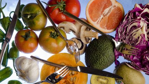 Food, Natural foods, Fruit, Vegetarian food, Cuisine, Ingredient, Produce, Persimmon, Plant, Vegetable, 