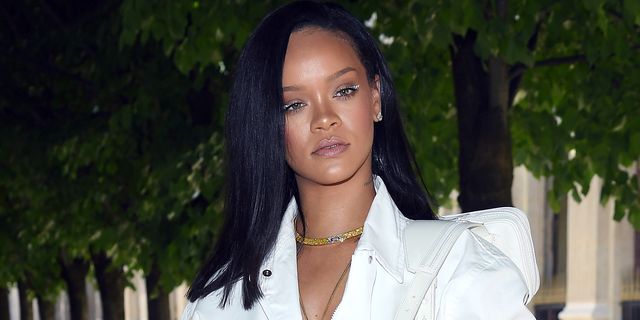 Rihanna Just Showed Off Her Short Bob And It’s Super Summer Appropriate