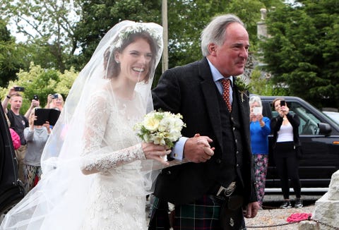 See Rose Leslie S Stunning Lace Wedding Gown Rose Leslie Wedding