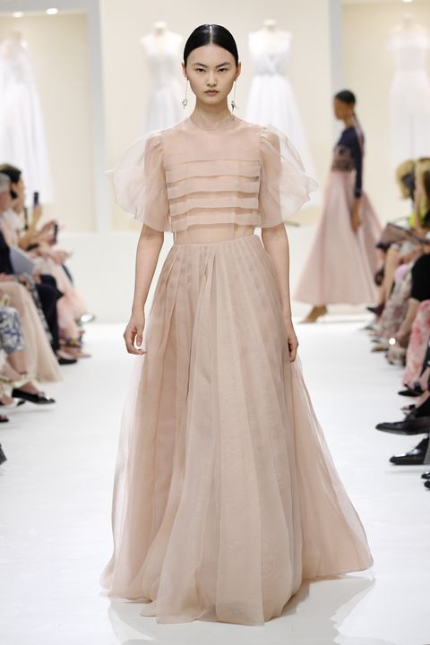 Christian Dior Fall 2018 Couture Show Runway Photos are Straight Out of ...