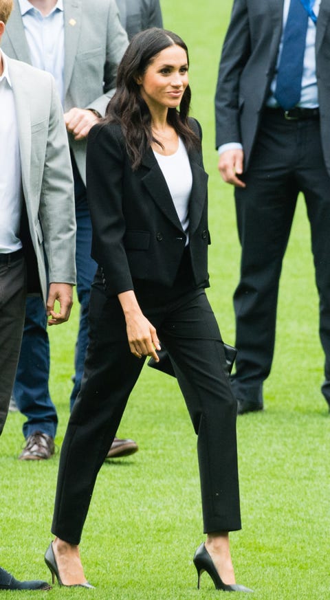 meghan markle black pantsuit