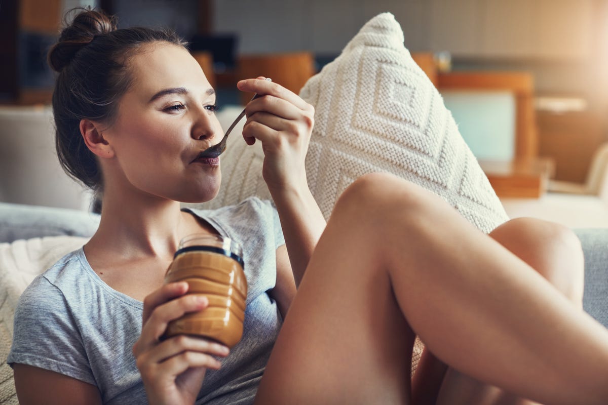 Is Gaining Weight Knocking Your Confidence? These 12 Healthy Habits Could Be the Culprit 