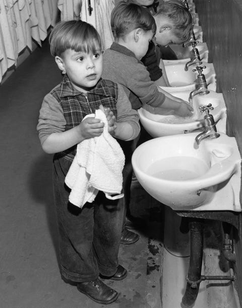 30 Old-School Parenting Tips - 1950s Parenting Advice