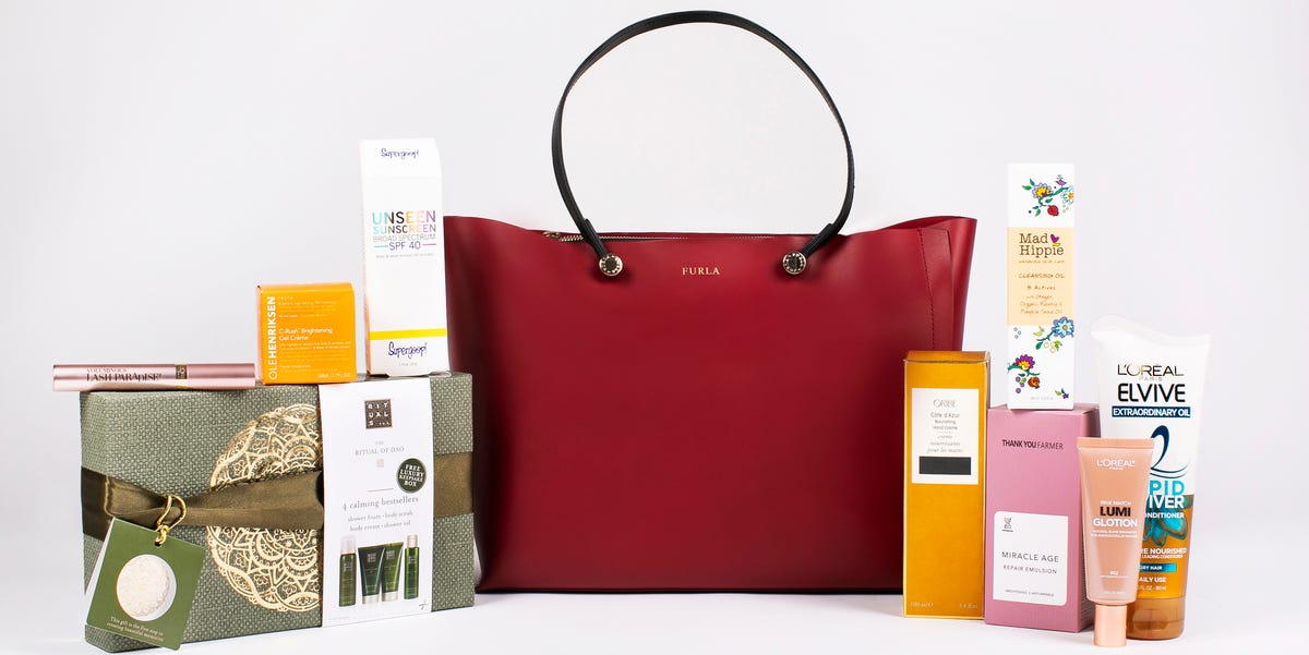The Golden Globes 2019 Gift Bags All Of Your Favorite Celebs Are Taking Home