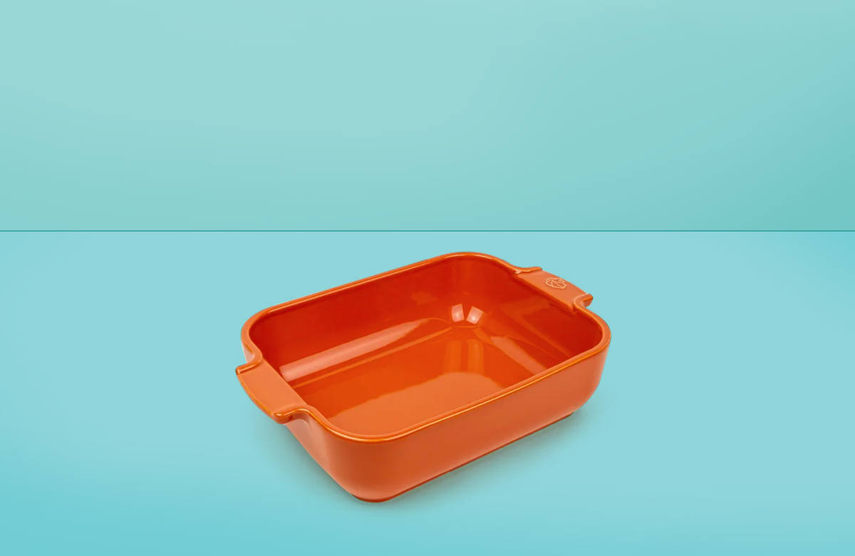 deep dish casserole dish