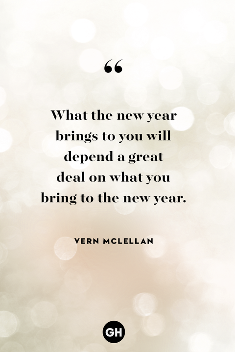 70 Best New Year Quotes 2022 - Inspiring NYE End of Year Sayings