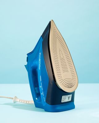 how to iron clothes