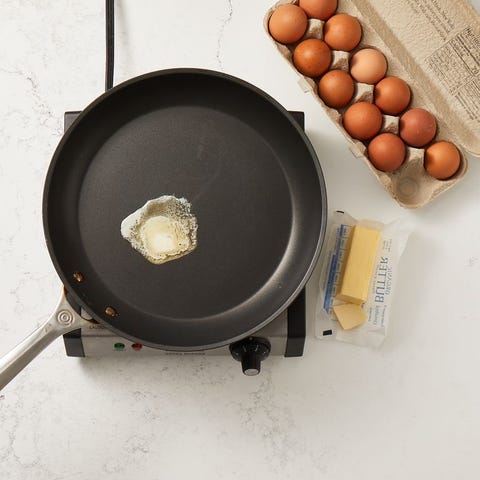 scrambled eggs step 1