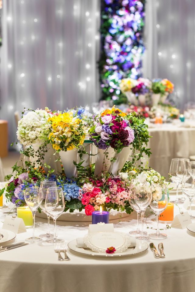 結婚式の会場 春夏秋冬のフラワーコーディネート図鑑 季節の装花でゲストをおもてなし