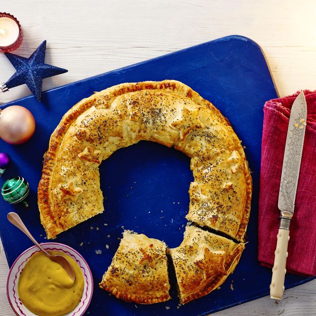 giant sausage roll wreath