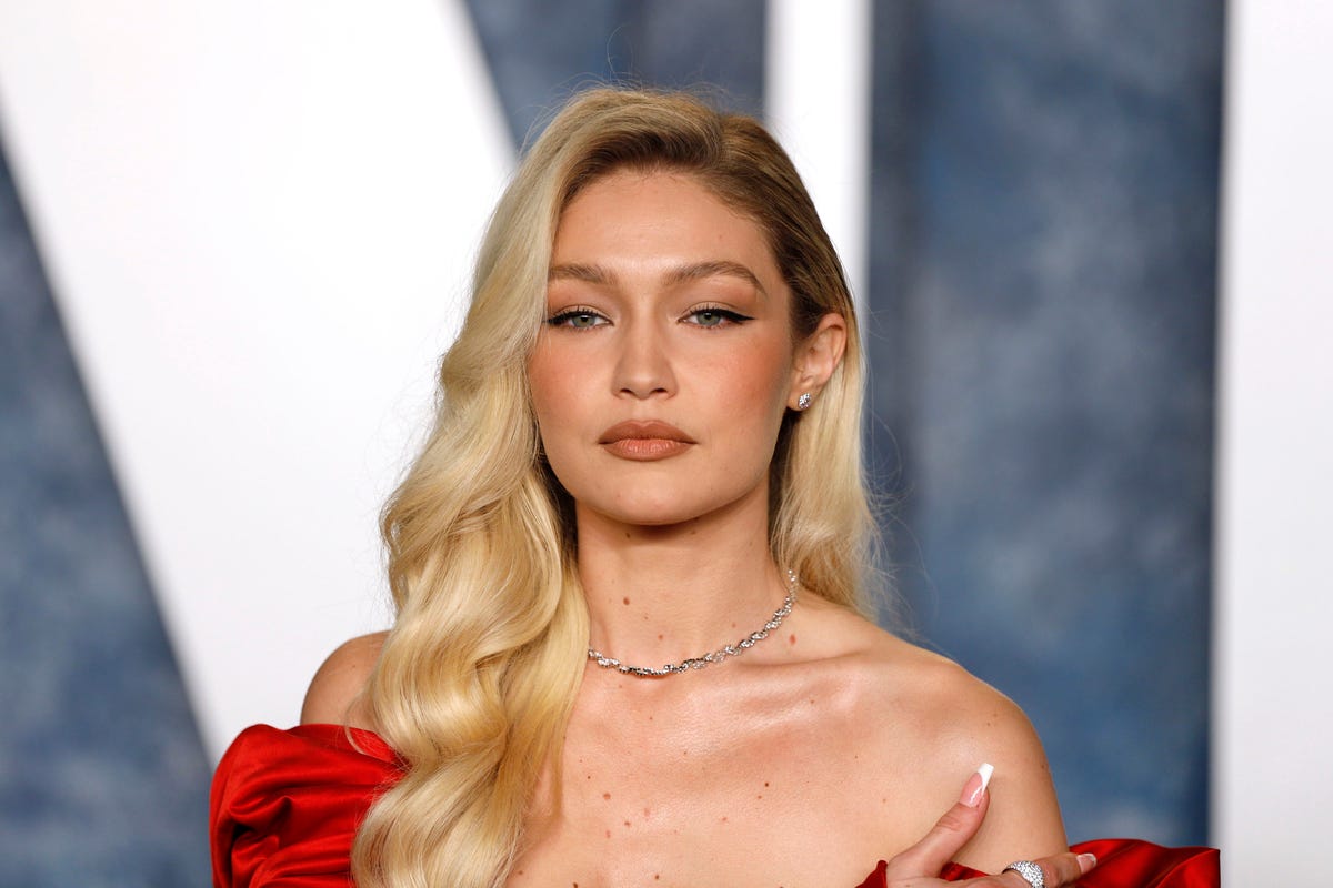 La firma española (asequible) de joyas preferida de Gigi Hadid