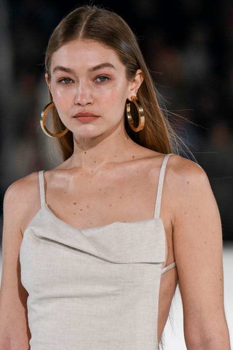 Gigi Hadid vertelt openhartig over zwangerschap tijdens ...