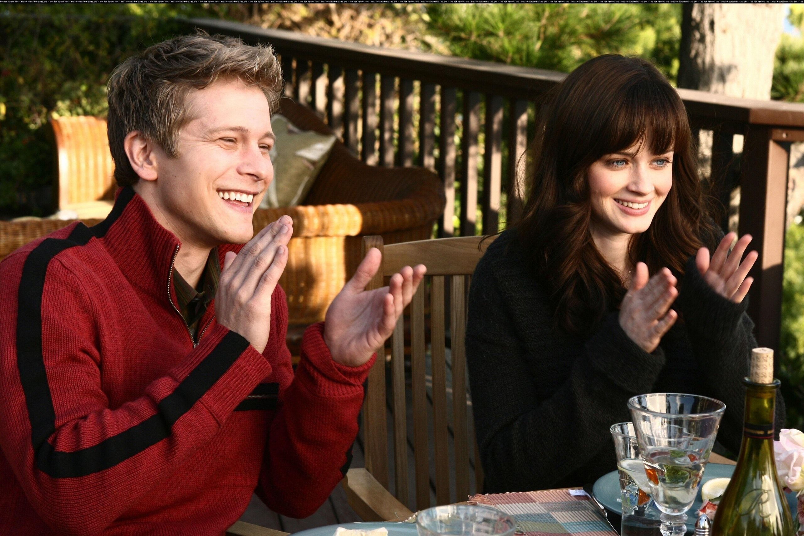 Matt Czuchry On Logan And Rory S Future In Gilmore Girls A Year In The Life