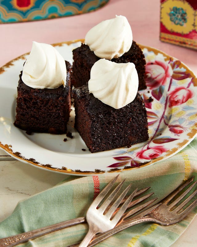 Ginger Cake Squares with Chantilly Cream ginger cake squares with chantilly cream