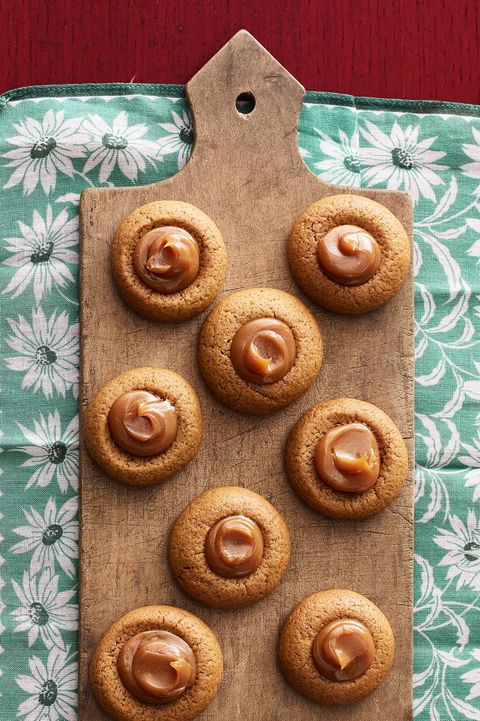 gingerbread thumbprint cookies with dulce de leche
