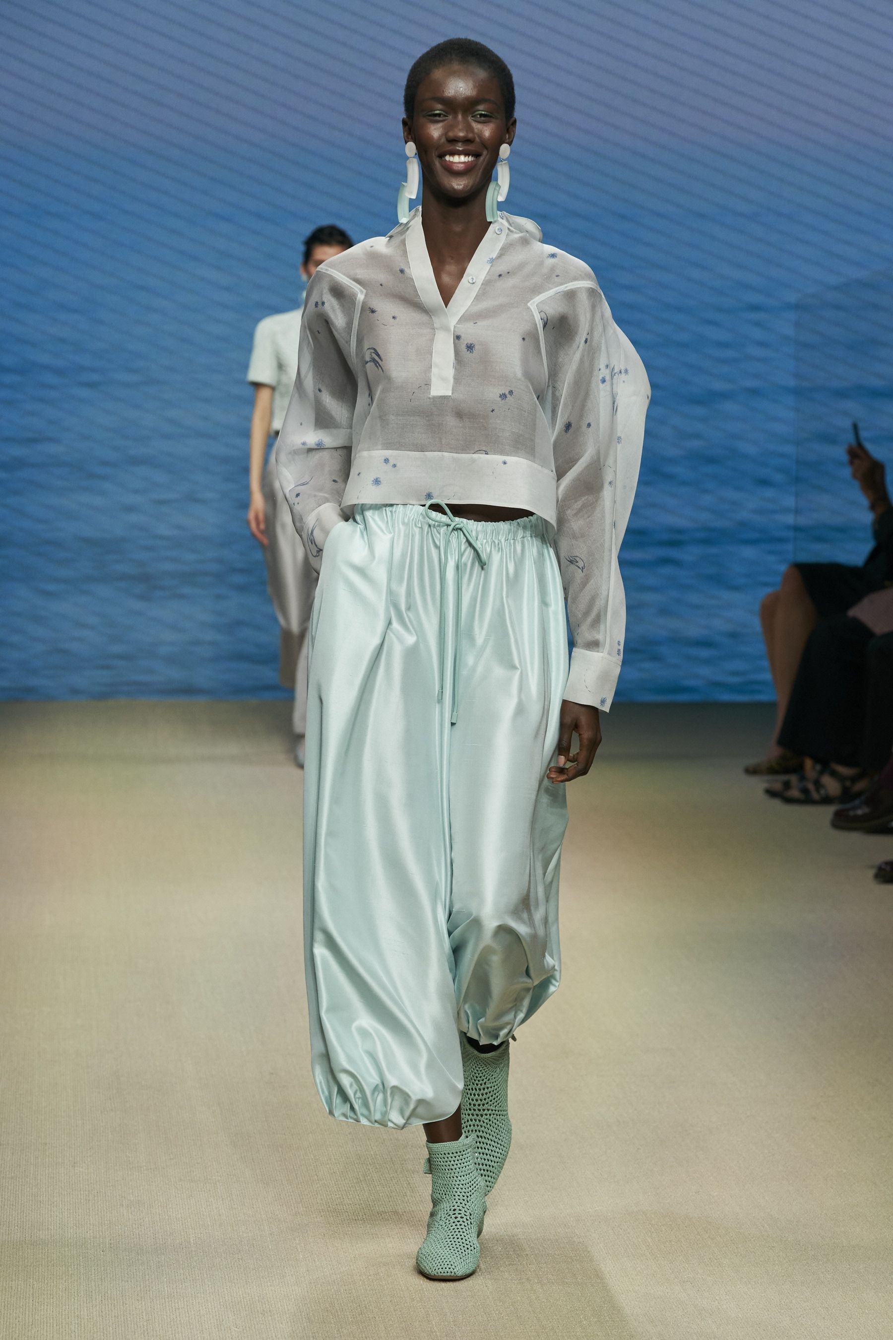 ジョルジオ アルマーニ(GIORGIO ARMANI)」2022春夏コレクション ...