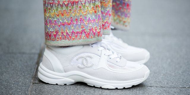 witte sneakers chanel