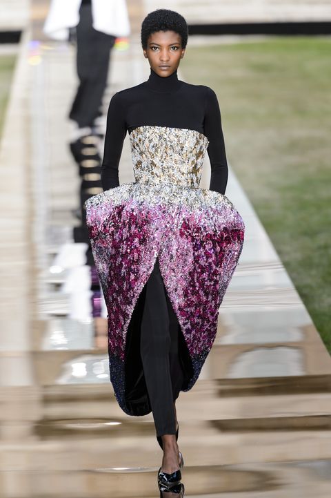 See The Most Beautiful Dresses From Clare Waight Keller's Givenchy Haute  Couture Show FW18-19