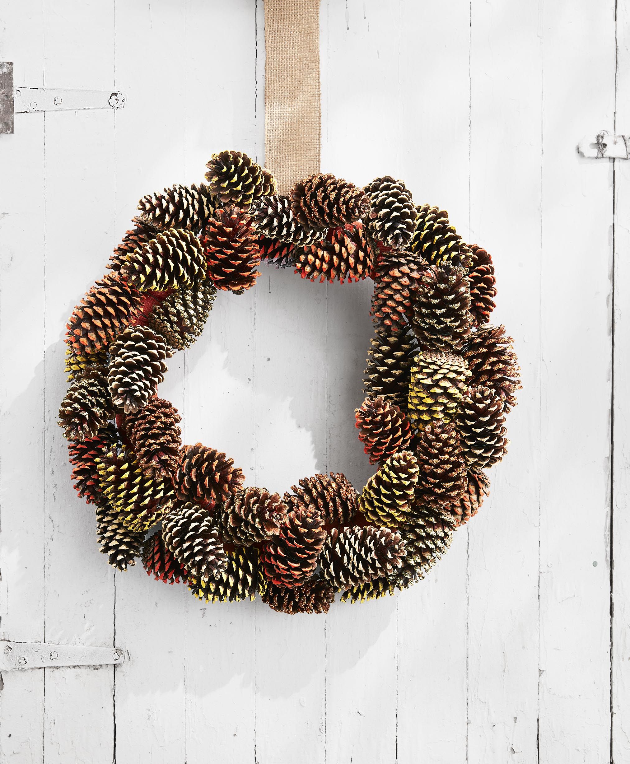 Christmas Holiday Wreath Handcrafted with Natural Materials Large Pine Cone 