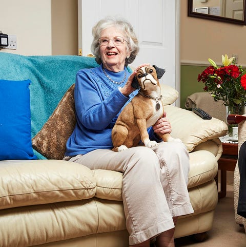 Gogglebox mary as a model. Gogglebox Mary As A Model : Gogglebox star Mary Cook dies, aged 92