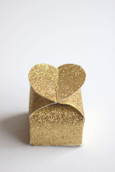 glitter heart box valentines day crafts