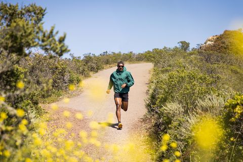 dezmond taylor douglas running on the trail
