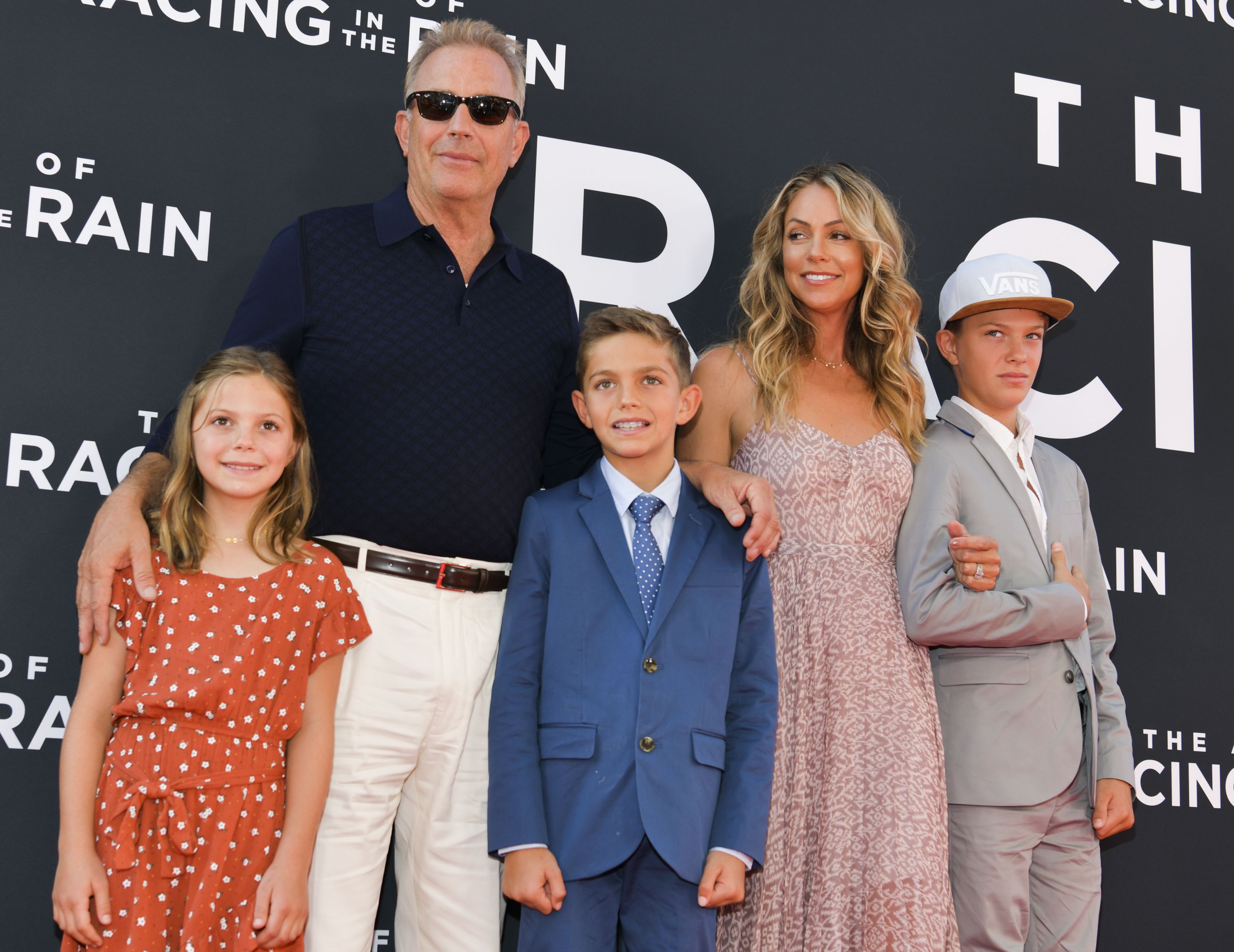 Kevin Costner S Wife And Family Who Is Christine Baumgartner