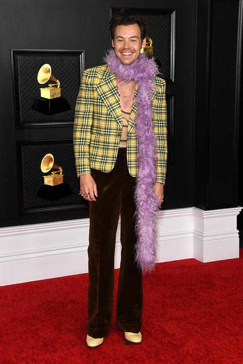 Ashley Tisdale reacts to Harry Styles Grammys outfit meme