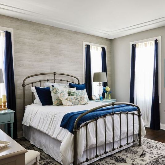 Gray Wall White Bedding Sophiticated Bedroom Ideas Atlanta 2021