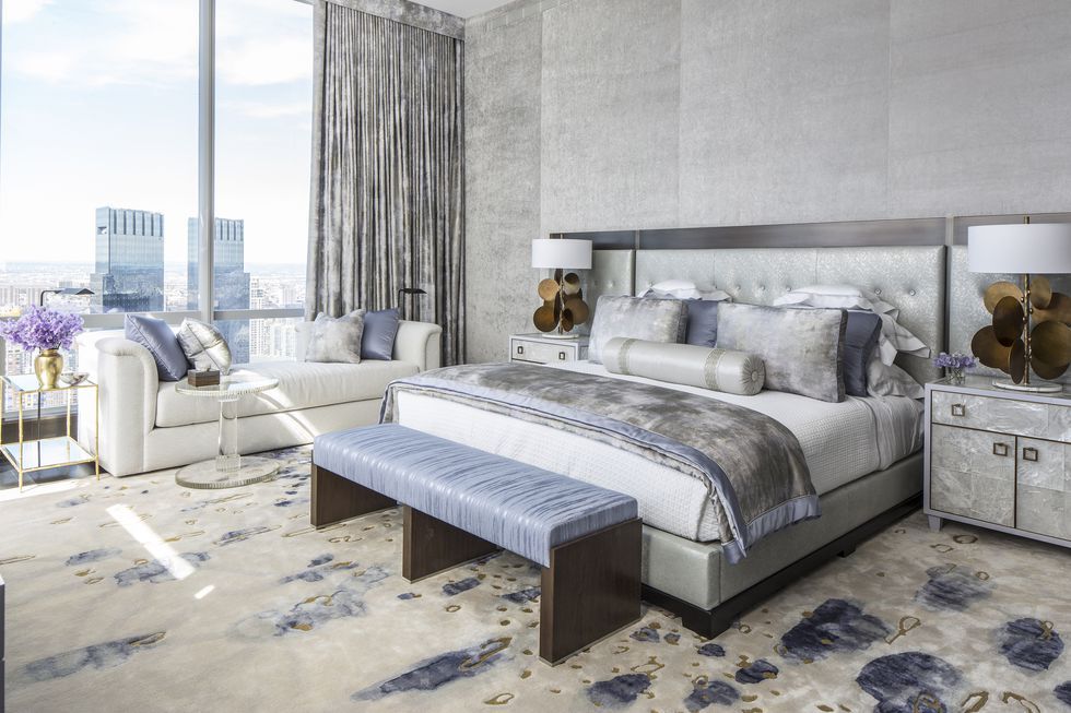 Featured image of post Grey And Beige Bedroom Ideas : Shades of slate compliment almost any interior motif, from uptown studio to stormy cape cod lodging, and any thoughtful addition of color is twice as likely to strike a particularly dramatic chord.