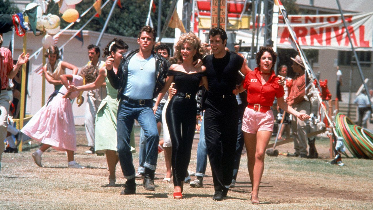 32 'Grease' Halloween Costumes: Pink 