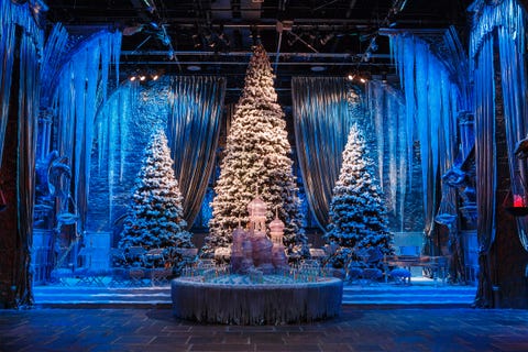 Harry Potter Christmas Dinner 2021 Hogwarts Great Hall Is Hosting Christmas Dinner Again This Year