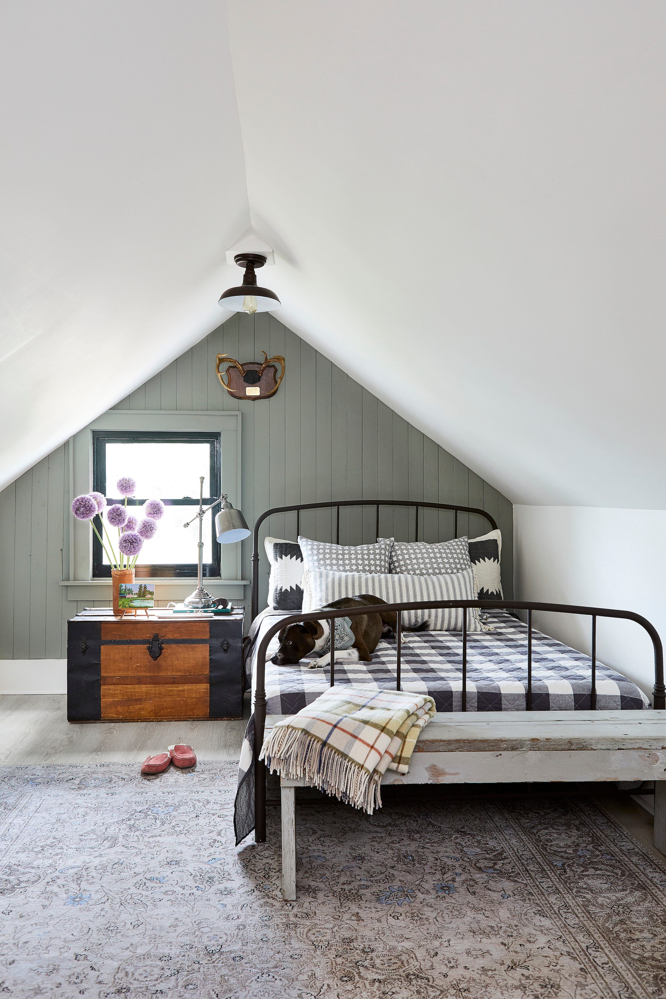 What Color To Paint Accent Wall In Bedroom Www cintronbeveragegroup