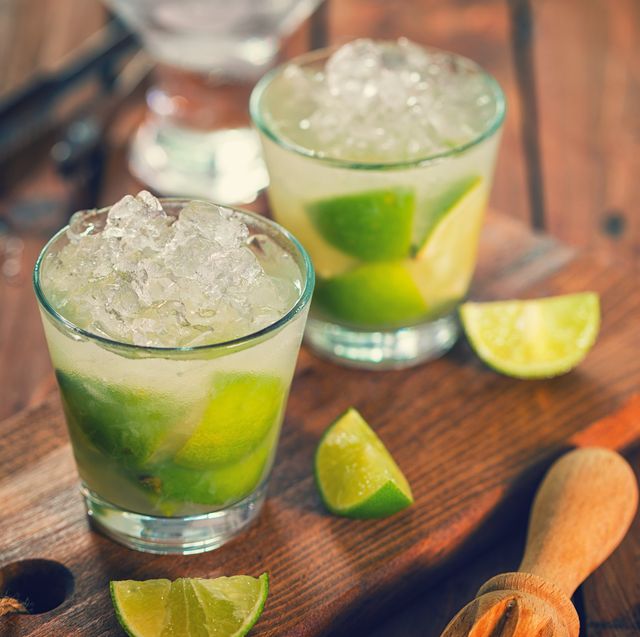 30 Best Green Cocktails For St Patrick S Day Easy St Patrick S Day Green Drink Recipes