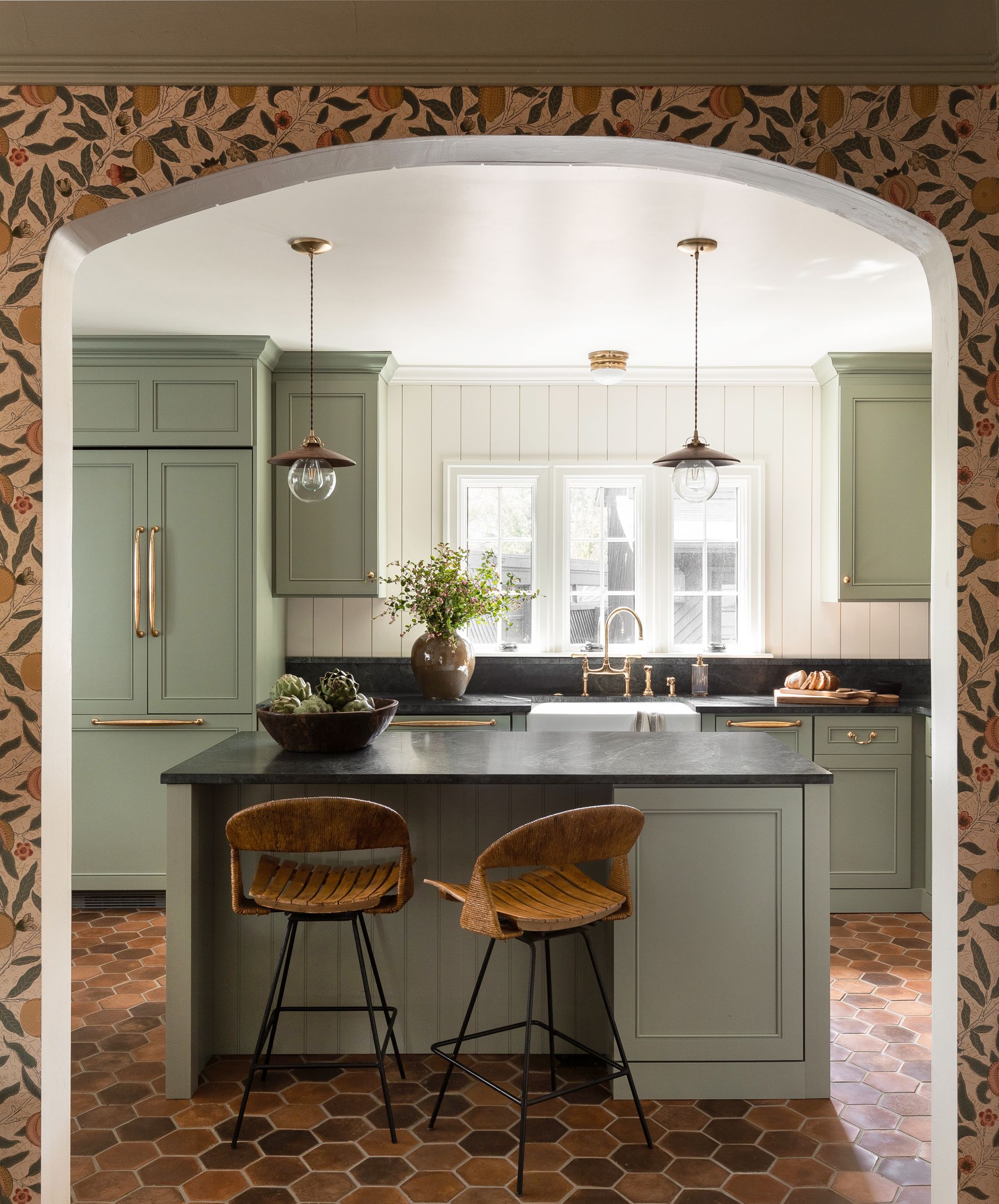 What Are Shaker Cabinets A Look At The Timeless Kitchen Look