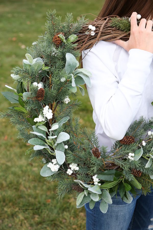 55 DIY Christmas Wreaths - How to Make Holiday Wreaths