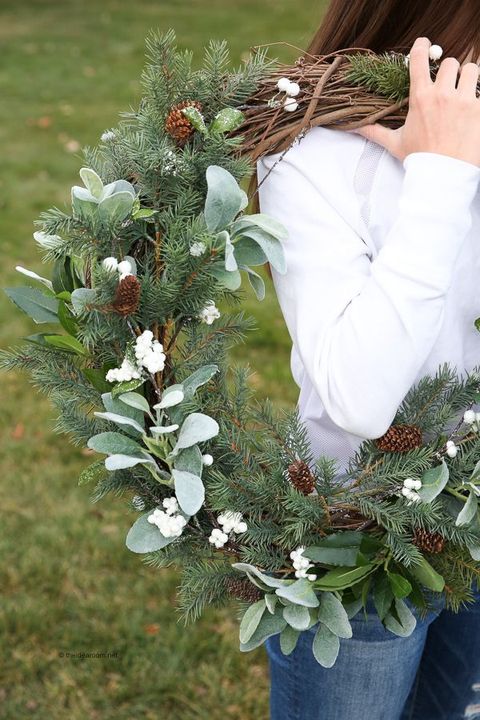 30 DIY Christmas Wreaths - How to Make Holiday Wreaths