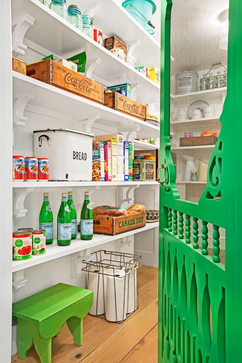 pantry with green door CLX040117_079