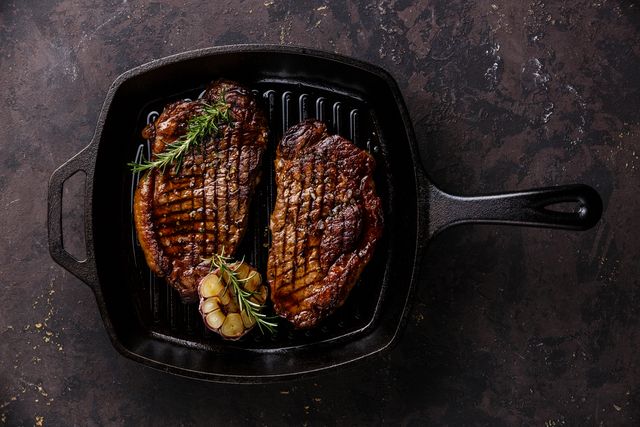 grilled steak on frying pan