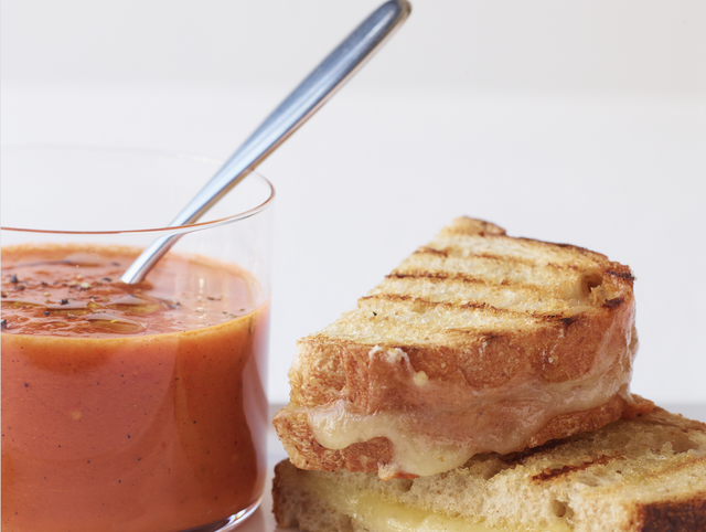 grilled tomato soup and cheddar sandwiches