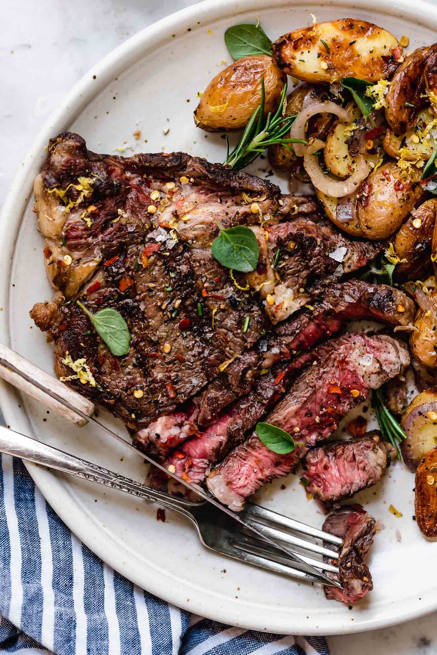 30 Best Steak Dinner Recipes Easy Steak Dinners
