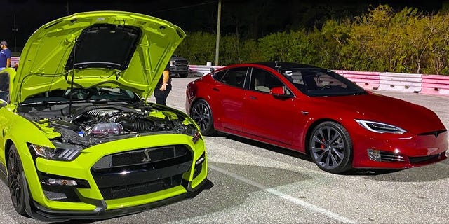 Watch the Mustang Shelby GT500 Take on the Tesla Model S to a Drag Race