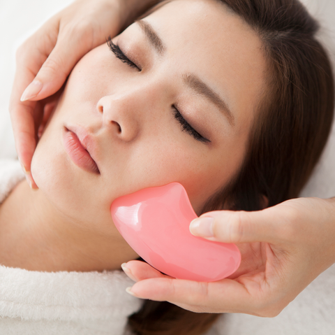 Gua Sha Skin Benefits - How to Do a Gua Sha Facial Massage